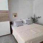 Jelinek * Brela